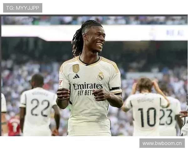 卡马文加：国家队最年轻出场球员之一