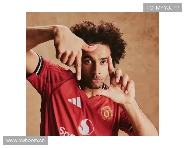 曼联近期防线失误频繁,球队防守稳定性面临考验 曼联近期防线失误频繁,球队防守稳定性面临考验