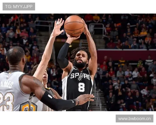 帕蒂·米尔斯后撤步三分提升快攻效率明显拉开球队差距